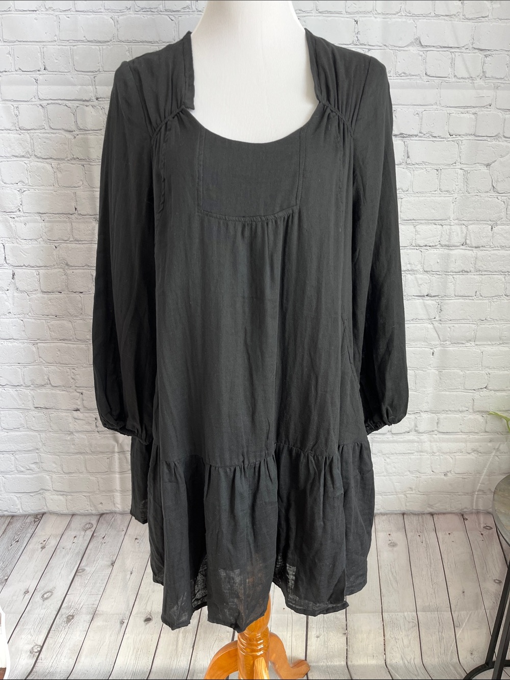 NEW Crescent Black Long Sleeve Square-Neck Cotton Dress